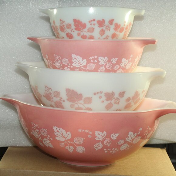 Pyrex Other - Vtg PYREX Pink Gooseberry 4 Piece Cinderella Mixing Bowl Set  444 443 442 441